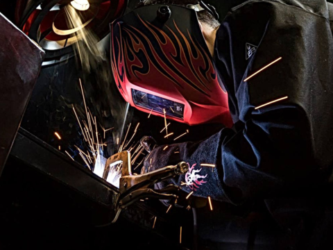 Gas Regulators And Welding Machines: Essential Tools For Seamless Metal Fabrication